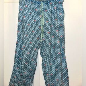 Vineyard Vines light blue and pink whale pajama/lounge